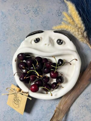 دهن گشاد گرد بزرگ